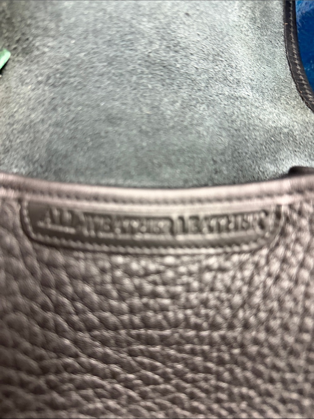 vintage Dooney & Bourke Small Surrey Shoulder Bag in black pebbled leather - Picture 8 of 8
